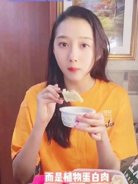 网红八酱吃瓜视频大全,揭秘网红圈幕后故事