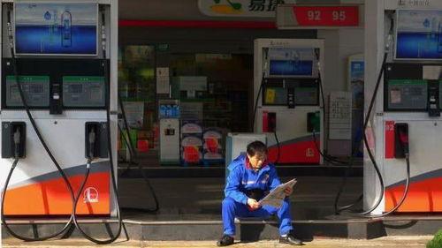 吃瓜加油站视频,趣味视频背后的故事与笑料