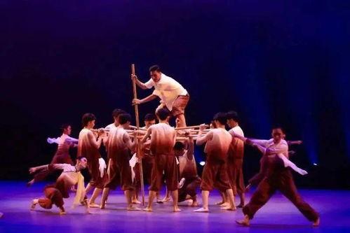 吃瓜群众舞蹈室视频,欢乐舞动，释放活力