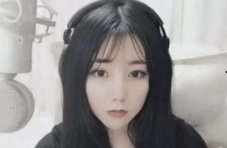 主播吃羊角瓜视频,美味与趣味并存！