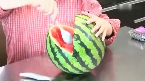 水粉吃瓜的视频,揭秘网络红人幕后生活