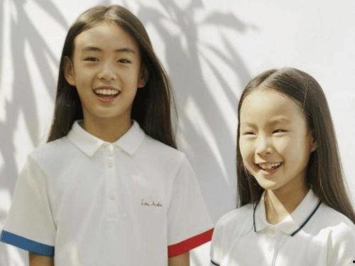 女孩吃野瓜视频,女孩探险尝鲜，揭秘神秘野果美味之旅