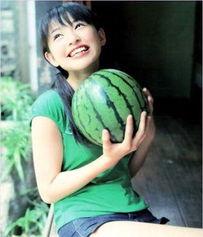 辛巴吃瓜比赛是真的吗视频,揭秘网红直播间的真实较量